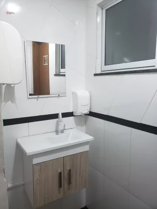 Imagem GALPÃO PARA ALUGAR AO LADO DO MONOTRILHO DA VILA PRUDENTE. 400 METROS DE ÁREA CONSTRUIDA, PÉ DIREITO DE 6 METROS.