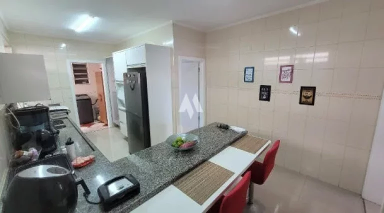 Imagem Casa com 3 quartos - piscina na Ponta da Praia em Santos