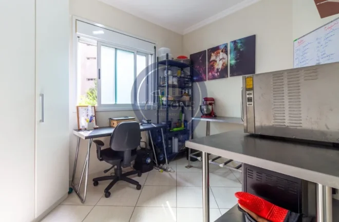 Imagem Apartamento à Venda na Vila Mariana, São Paulo-SP: 2 Quartos, 2 Salas, 2 Banheiros, 1 Vaga de Garagem - 113m² de Área