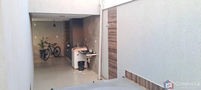 Imagem Casa à Venda no Jardim Panorâmico em Patos de Minas – 3 Quartos, Suíte e 2 Garagens