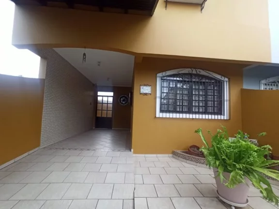 Imagem Sobrado com 3 dormitórios à venda, 183 m² por R$ 580.000 - Vila Ponte Nova - Cubatão/SP