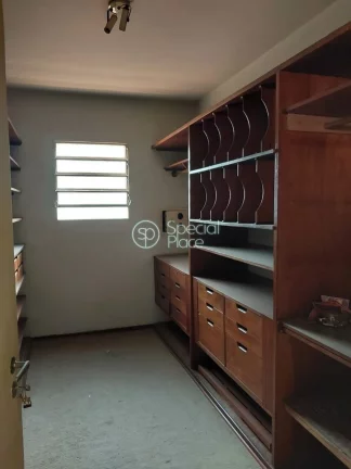 Imagem MARAVILHOSA CASA PARA REFORMA CIDADE JARDIM *380M2 AREA UTIL *520M2 TERRENO *04 QUARTOS SENDO 1 SUIT...