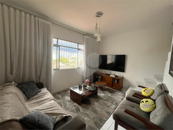 Imagem Casa para alugar com 3 quartos em CAMPO LIMPO, São Paulo - SP