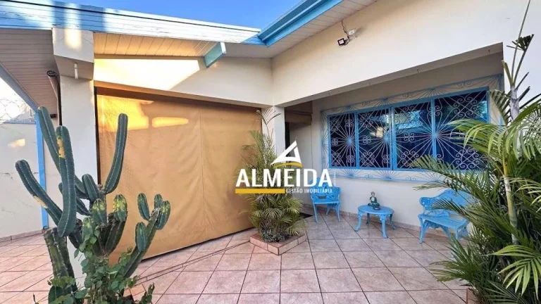 Imagem Casa com 3 dormitórios à venda, 180 m² por R$ 450.000,00 - Centro - Santa Gertrudes/SP