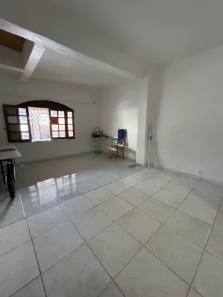 Imagem Casa ampla com 5 dormitórios sendo 3 suites , terraço , e 7 vagas de garagem, no conjunto Santos Dumont, na zona centro-oeste, pode ser financiada
