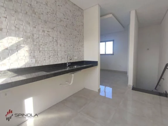 Imagem Casa com 2 dormitórios à venda, 68 m² por R$ 350.000,00 - Maracanã - Praia Grande/SP