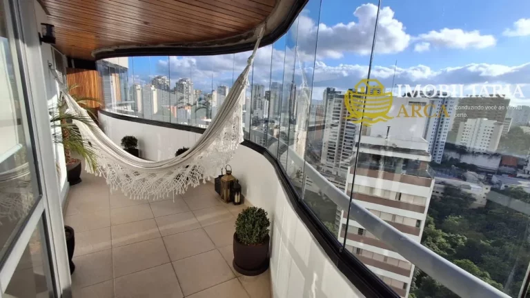 Apartamento de luxo no Morumbi: 3 quartos, 2 suítes, 2 salas, 4 banheiros, 2 vagas de garagem, 160m². Confira!