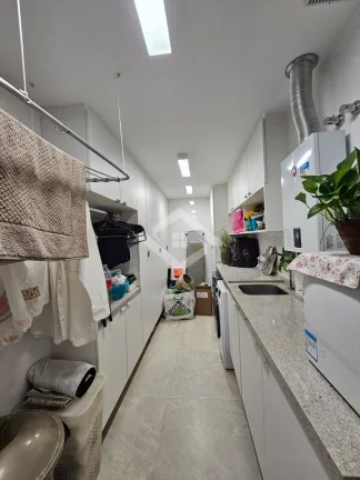 Imagem Apartamento Majestic: Luxo e Conforto em Andar Alto com Vista Exclusiva