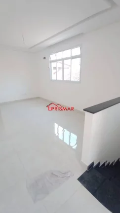 Imagem Casas novas sobrepostas embaré 1 vaga