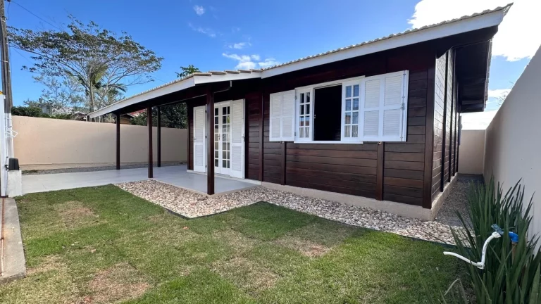 Imagem Casa para Venda em Florianópolis / SC no bairro São João do Rio Vermelho