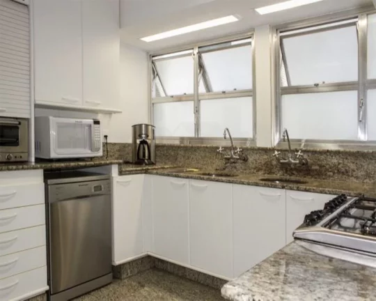 Imagem Higienópolis apartamento com 3 suítes e 3 vagas, 282 m2