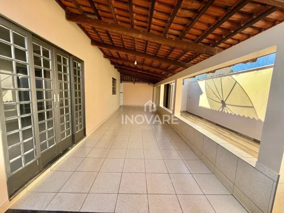 Imagem Casa com 2 dormitórios para alugar, 103 m² por R$ 1.500,00/mês - Setor Paranaíba - Itumbiara/GO