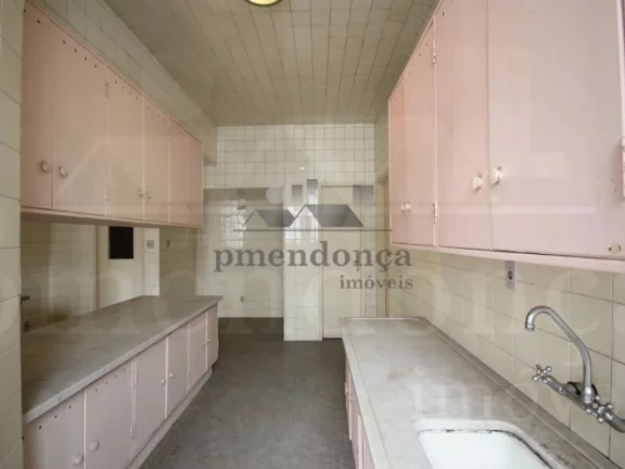 Imagem Apartamento à venda na Av Higienópolis co 4 quartos sendo 2 suites e 3 vagas. 370m2