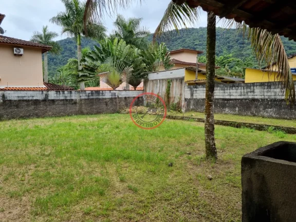 Imagem CASA GRANDE COM 3 DORMÍTÓRIOS , 2 BANHEIROS ,TODA AVARANDADA EM TERRENO DE 800 METROS
