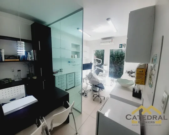 Imagem Casa comercial térrea à Venda para fins comerciais no Jardim Cica em Jundiaí/SP