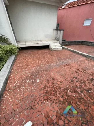 Imagem Jabaquara Sobrado 200M², 3 dormitórios, 1 suíte, 4 vagas a 10 minutos da estação do metro Jabaquara !!!
