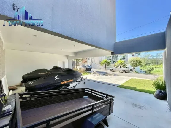 Imagem CASA NOVA, COM TODOS ACABAMENTOS, 3 SUÍTES, 5 VAGAS, PISCINA. Show!!