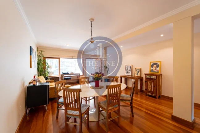 Imagem Imperdível: Casa à venda em São Paulo-SP, bairro Santo Amaro, 3 quartos, 3 suítes, 2 salas, 4 banheiros, 2 vagas, 208m².