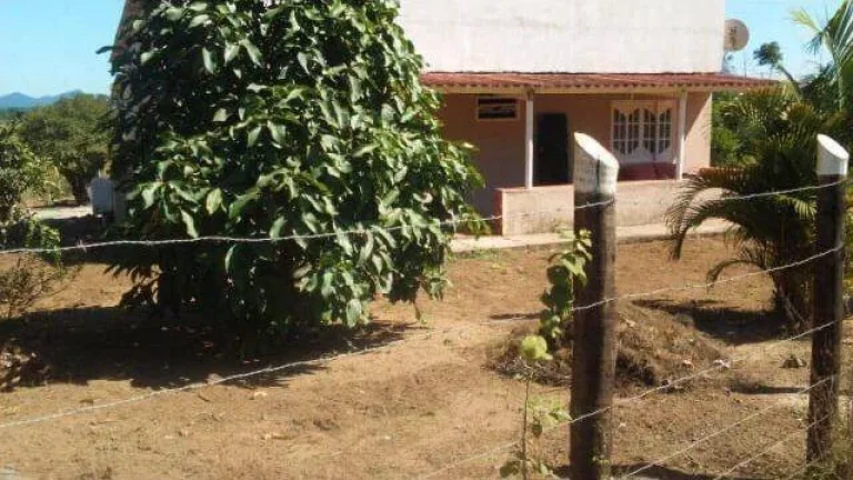 Imagem VENDE-SEE UM SITIO EM MACAÉ RJ. ATERRADO DO IMBURO.160.000M2