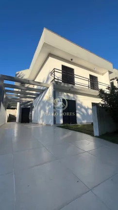Imagem Belíssima Casa Recém Construída em Condomínio Fechado UBATUBA-SP
