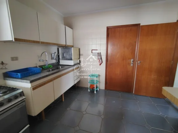 Imagem Apartamento com vista para o mar e lazer, 3 quartos com suíte e 2 vagas na Pitangueiras, Guarujá-SP - 165m² de área.