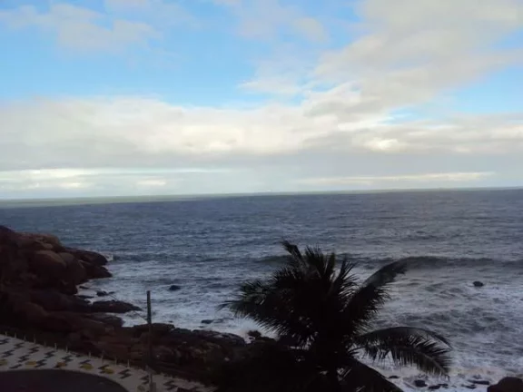 Imagem PRAIA DE ASTÚRIAS SOBRE O MAR, VISTA DESLUMBRANTE PARA O ALTO MAR,152 METROS DE ÁREA ÚTIL, GARAGEM, LAZER TOTAL, LOCAL NOBRE!!!