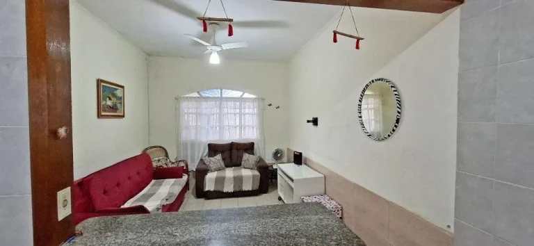 Imagem CASA COM 100.5 m² - MARACANÃ - PRAIA GRANDE SP