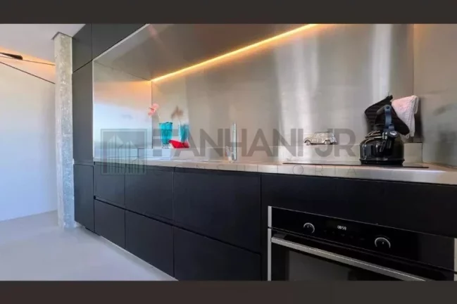 Imagem Este loft espaçoso, localizado na Alameda Franca, no bairro Cerqueira César em São Paulo, está à venda e é simplesmente incrível! Com 1 quarto, sen