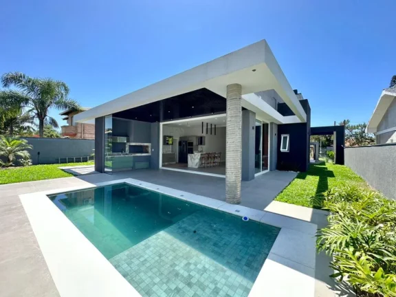 Imagem Casa 3 Dormitórios - Bairro Atlantida