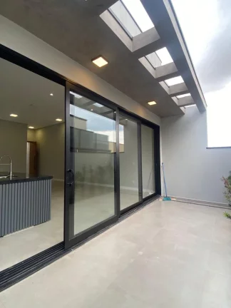 Imagem Casa Moderna Reserva dos Ypês II com 3 Dormitórios e Espaço Gourmet em Condomínio de Lazer