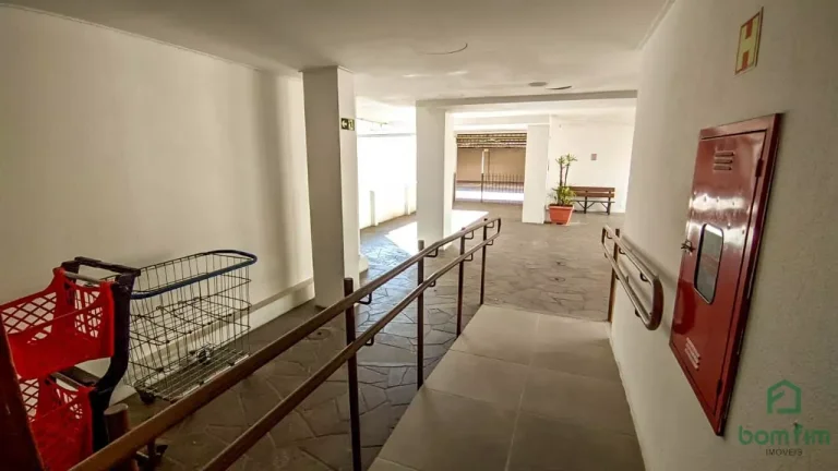 Imagem Apto para Venda, 2 dorm. c/ garagem, no Rio Branco, Porto Alegre/RS.