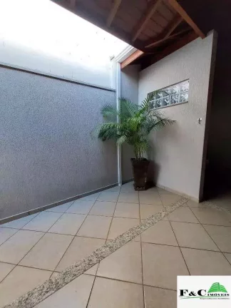 Imagem Casa para Venda em Limeira, Jardim Porto Real IV, 3 dormitórios, 1 suíte, 3 banheiros, 2 vagas