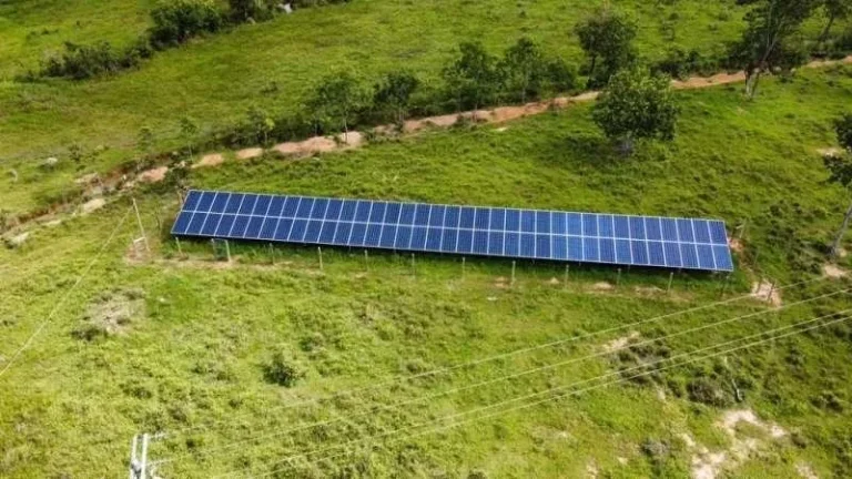 Imagem Oportunidade Única! Fazenda de Alto Potencial em Várzea da Palma - Conheça Agora!