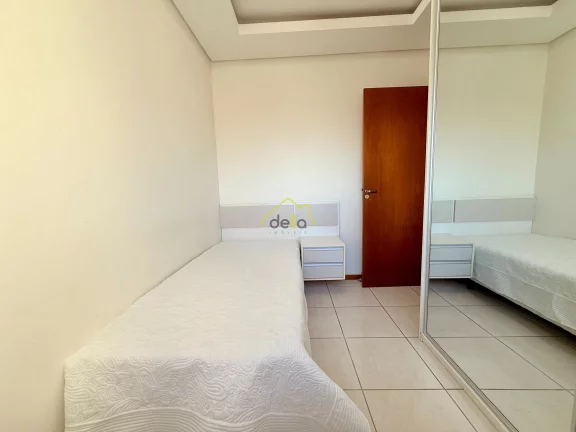 Imagem Apartamento mobiliado em andar alto Porteira Fechada no Iririú próximo da Igreja São Sebastião!!