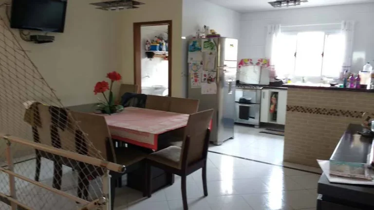 Imagem Sobrado com 243 m² 4 Suítes, 7 Vagas, Quintal com Churrasqueira
