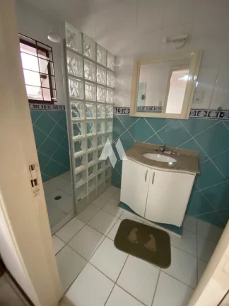 Imagem Casa Padrão- 5 dormitórios sendo 4 suítes - Aparecida / Santos