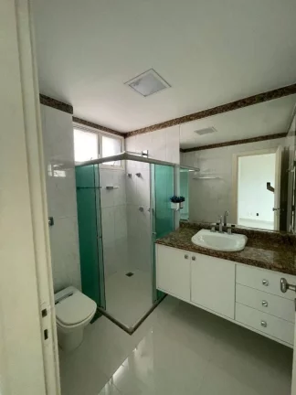Imagem Apartamento de Luxo com 5 Dormitórios e 3 Garagens - Edifício Mansão José Cunha