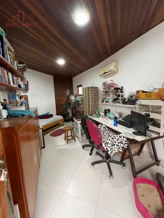 Imagem Belíssimo casa no horto do ypê - 2 suítes - 420 m²