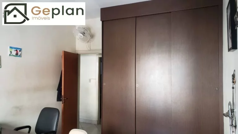 Imagem EXCELENTE CASA COMERCIAL COM MORADIA!!! ÓTIMO PARA INVESTIDOR!!!