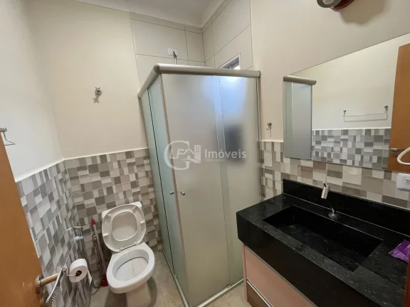 Imagem Linda casa de esquina com 4 suítes