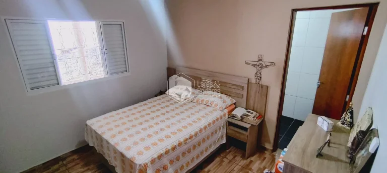 Imagem CASA À VENDA, COM 250 M² QUINTAL ESPAÇOSO, COM MÓVEIS PLANEJADOS NA COZINHA E 4 VAGAS , COM EDÍCULA - JARDIM SYDNEY, SÃO PAULO, SP