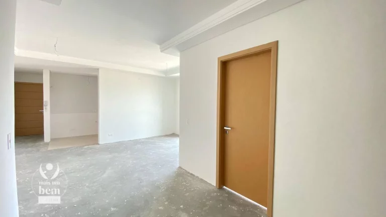 Imagem Apartamento 95 m² com sacada possui 3 quartos sendo 1 suíte à venda por R$ 990.000 - Bigorrilho - Curitiba/PR
