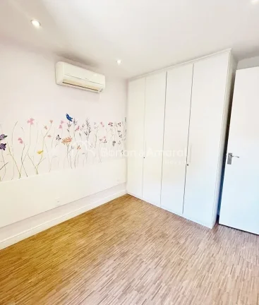 Imagem Excelente sobrado no Condomínio Jabuticabeiras, bairro Morumbi em Paulínia.
Localização excelent...