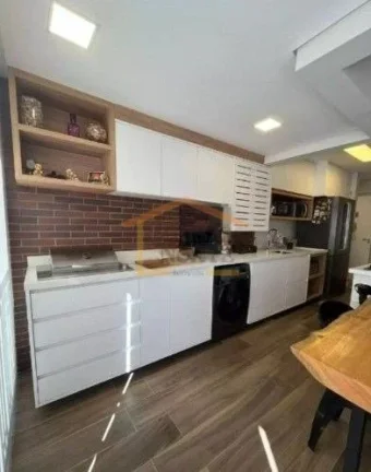 Imagem Apartamento com 69 m² de área útil. Possui 2 dormitórios, sendo 2 suítes com armários planejad...