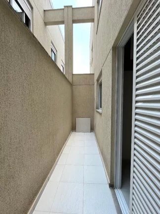 Imagem Apartamento à venda em Santo André-SP, bairro Campestre: 2 quartos, 1 banheiro, 1 vaga de garagem, 57m². Oportunidade única!