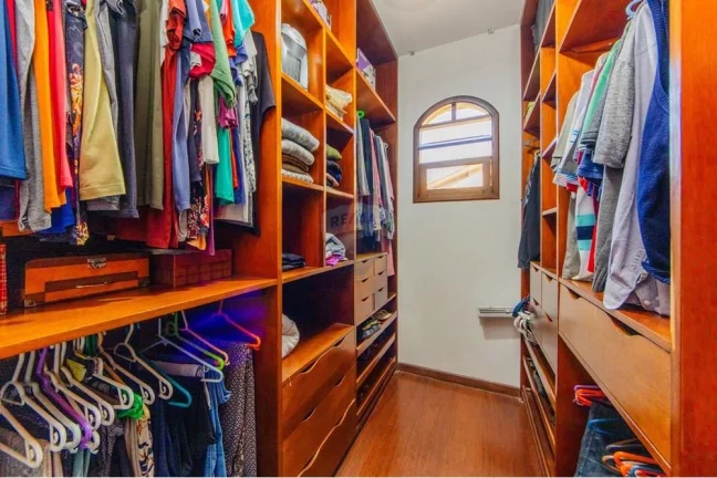 Imagem GRANJA VIANA, FAZENDINHA, 6 DORMS, SENDO 4 SUÍTES, COMPLETÍSSIMA