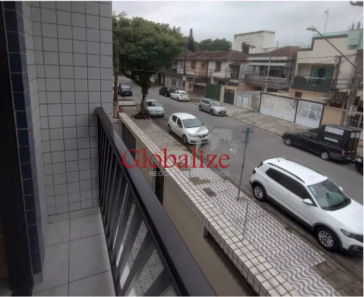 Imagem Belíssimo sobrado em Santos no bairro do Embaré com 4 dormitórios, duas suítes, duas vagas e quintal com churrasqueira à venda por R$ 1.490.000,00