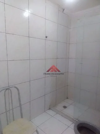 Imagem Casa com 2 dormitórios para alugar por R$ 955,00/mês - Trindade - São Gonçalo/RJ