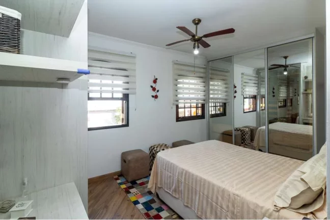 Imagem Casa Única com Piscina, Sauna e Salão de Festas no Jaraguá