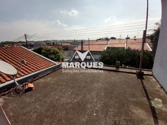 Imagem Sobrado c/ 3 dorms, e mais 2 casas nos fundos